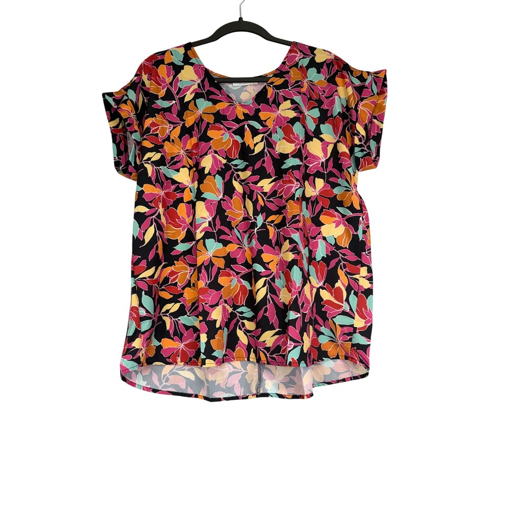 First Love by Lovelyn Floral V-Neck Blouse Short Sleeve Multi Color Small T12133